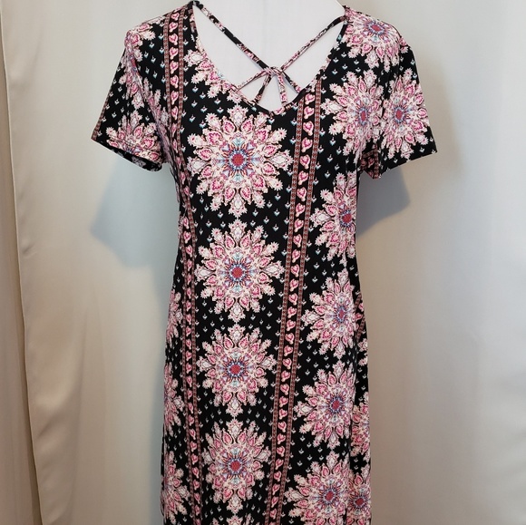 Mandala Pattern Pink Rose Dress - Picture 1 of 6